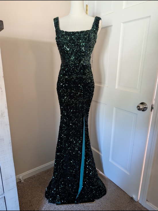 Portia and Scarlett Dresses & Skirts - NWT Portia & Scarlett Emerald Green Sequin Formal Gown Dress Size 2